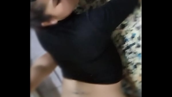 Play MP4 - Me lo voy a coger rico&comma; me gusta ser una puta y que me den duro