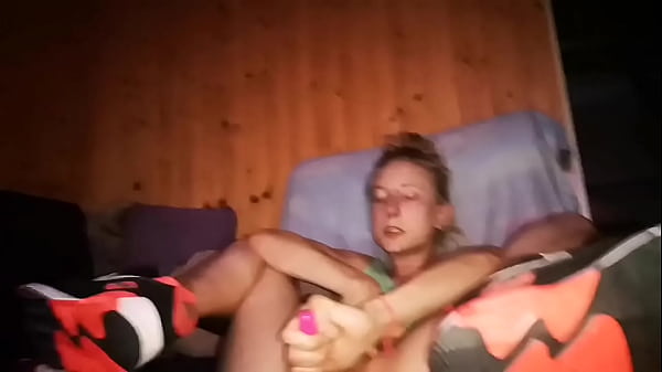 Nonton I Squirtt On Ttable Of My Step Dad thumbnail