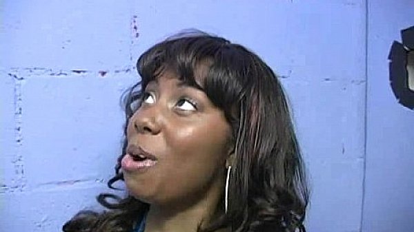 Nonton Gloryhole Blowjob Interracial Amateur 3 thumbnail