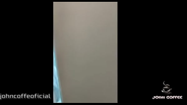 Espiei a novinha peituda no_banho. Melissa Lisboa