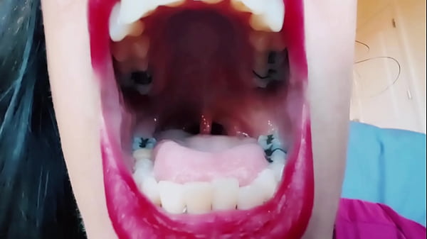 Giantess A Wife thumbnail