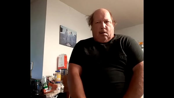 Play MP4 - Ass and balls beat