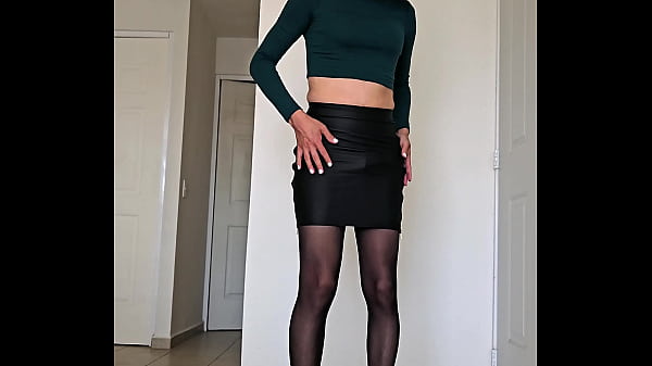 Sofia natalia colin se corre en sus medias trailer