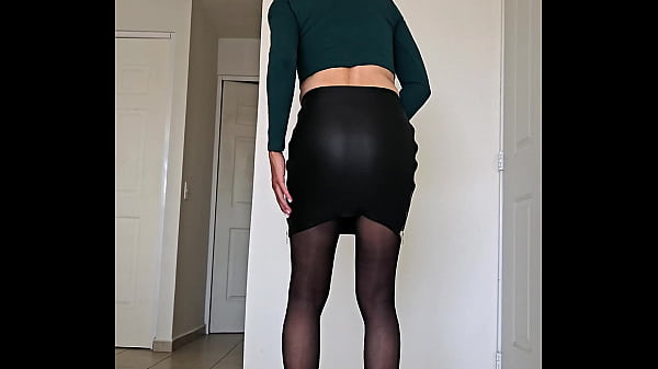 Sofia natalia colin se corre en sus medias trailer