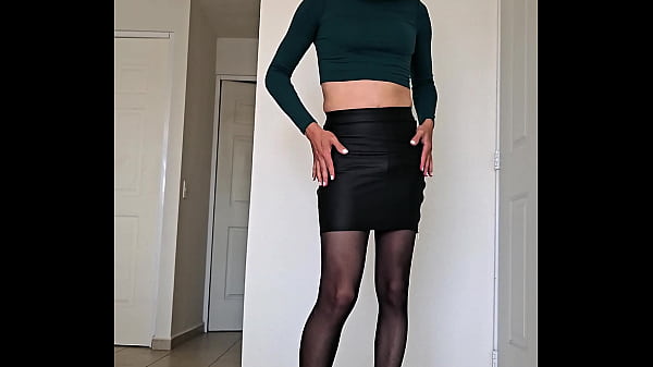 Sofia natalia colin se corre en sus medias trailer