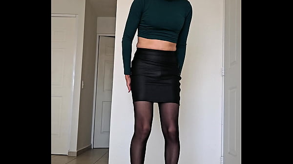 Sofia natalia colin se corre en sus medias trailer