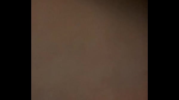 La gusta hacerlo en la mesa