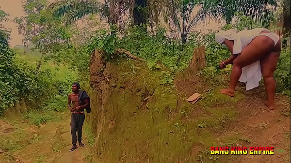 BIG_DICK PORNSTAR FUCKED BBWNATIVE_HEALER ON THE OUTDOOR STREAM PATH WHILE_PICKING_NATURAL_LEAFS