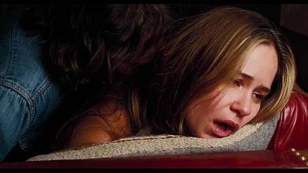 InherentVice Phoenix Waterston_scene