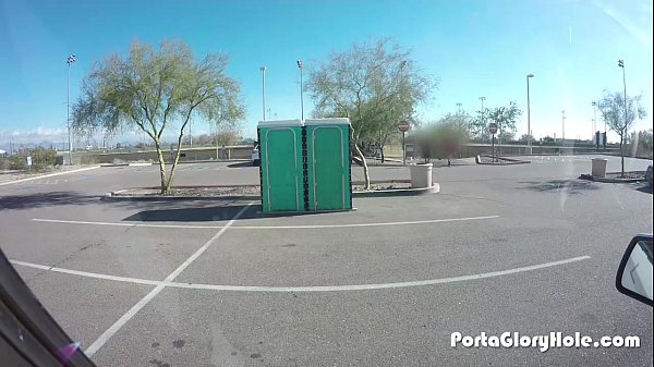 Porta Gloryhole Chubby slut in public_GH