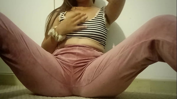 Play MP4 - se filtran videos modelo argentina Milet masturbandose