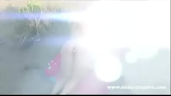 Flashing anal and cumshots in front of some voyeurs 