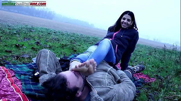 LostI n The Country Second Part Barefoot_Outdoor