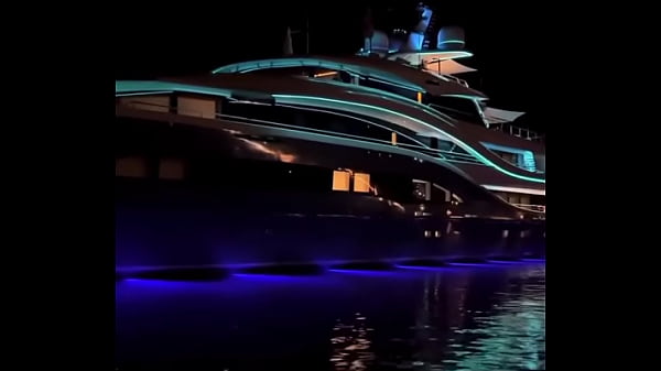 Welcome To St.tropez ? #bdsm Girl Free #cosplayergirl #cosplay #girlslove #models #playbo... thumbnail