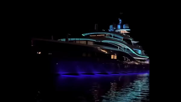 Nonton Welcome To St.tropez ? #bdsm Girl Free #cosplayergirl #cosplay #girlslove #models #playbo... thumbnail