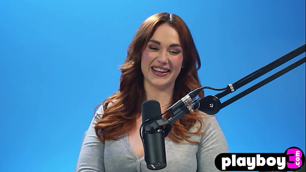 Sexy big butt milf enjoyed solo action and masturbation