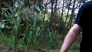 Nonton Brunette Milf Sucking Big Cock thumbnail