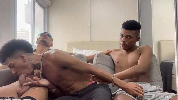 Duas rolasé melhor ainda