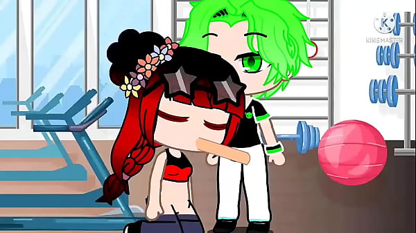 Miranda no gin&aacute_sio com seu namorado