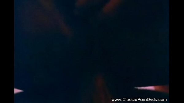 Play MP4 - Classic Short Haired Blonde 3some