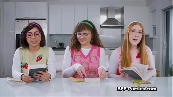 Play MP4 - Book club foursome with nerdy girlfriends