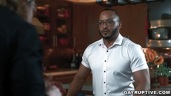 Dillon Diaz gets down with hunk housesitter Kyle Connors 