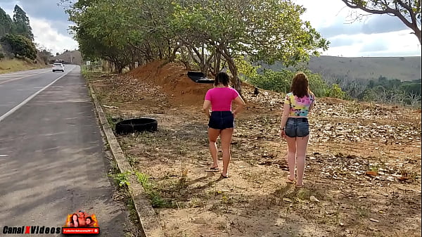 I was streaming with two hot hots on the side of the road unknown traveler