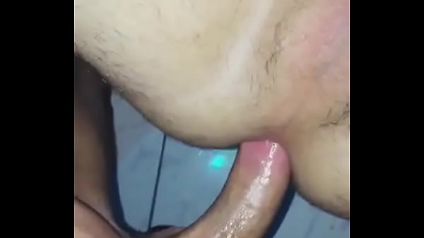 PAU NO CU DO MOLEQUE AMADOR 