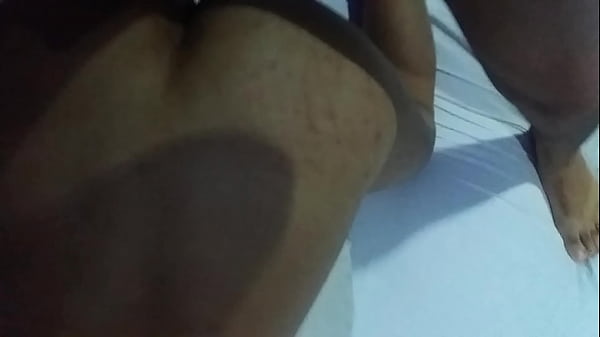 Dando pro motorista de Uber sem camisinha 