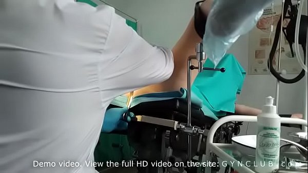 Play MP4 - Girl get orgasm om gyno chair