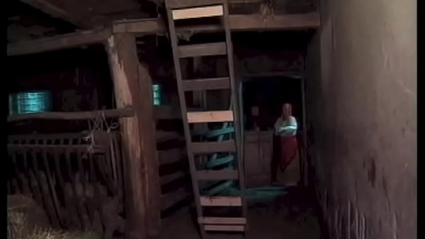 Nonton The Country Lady Doggside In The Barn Enjoys A Nice Cock thumbnail