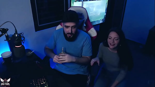 Que puta que es mi hermana 