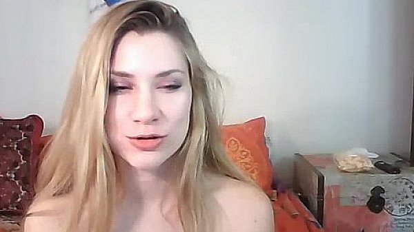 Nonton Beautiful Blonde Slut Wants You To Cum All Over Her Face - No Sound thumbnail