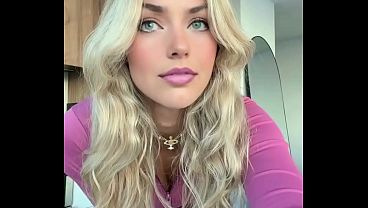 Nonton I'm Chrystal, A 25-year-old Canadian Model Who Loves Sharing Spicy Content And Having Fun With My Playful Side. Total Boss-babe Vibes With A Soft, Submissive Streak. I Love Exploring My Fantasies And Keeping My Fans Wanting More. Md Me For Spicy Pics thumbnail