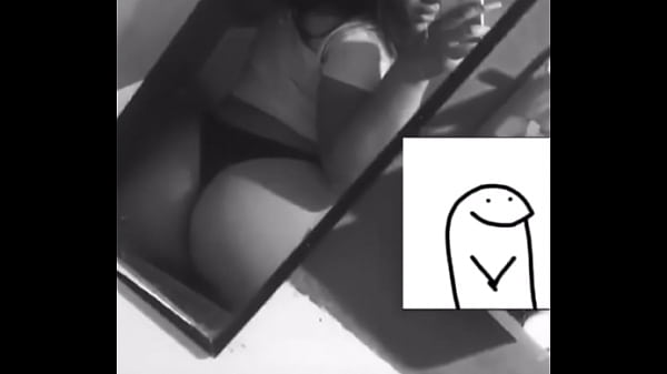 Culona me manda video