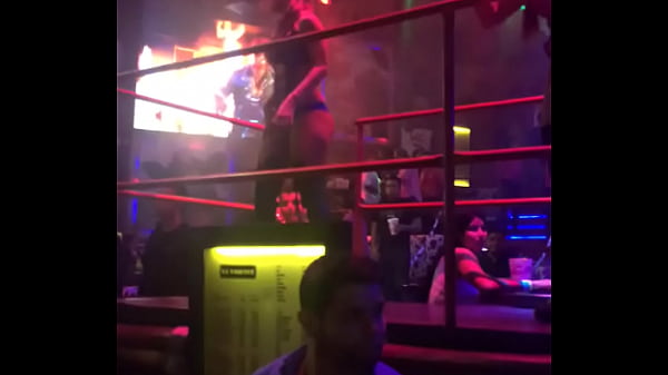 Nonton Trim.b3768537-35bd-4573-9bf9-dbb879a2f906.mov thumbnail