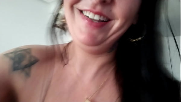 Play MP4 - NEGRO  BENGALA ARROMBANDO COROA