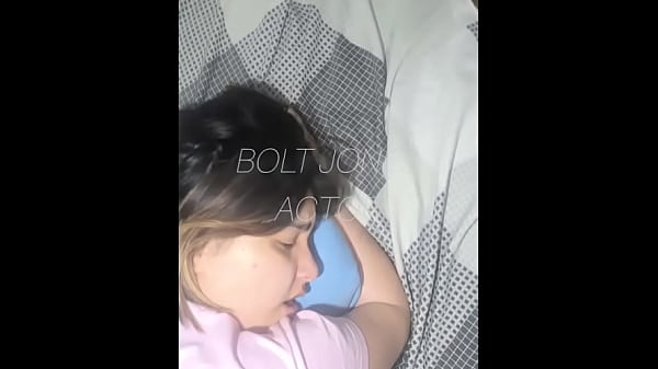 Suelen fofa mal chegando no rio de janeiro entrando na rola do bolt jones 