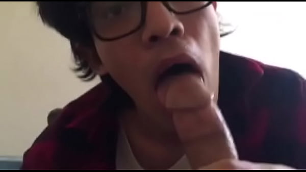 Un Cruce&ntilde;o Resiviendo Placer thumbnail