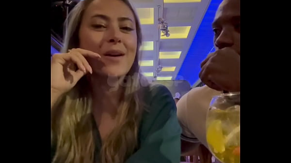 Play MP4 - Fui Conhecer o Quarto Do Neg&atilde;o BBC Que Me Comeu Gostoso Sem Camisinha&comma; Sem o Corno e Voltei P&sol; Casa Cheia De Porra&excl; - COMPLETO NO RED