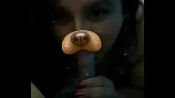 Play MP4 - Una perra chupando una pinga